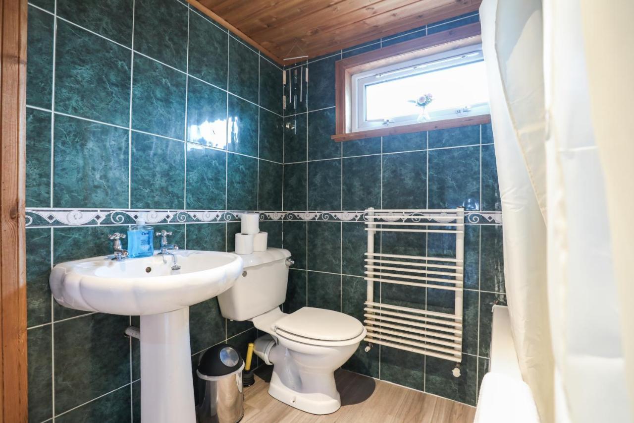 Beautiful 4 Bedroom Cottage - Ideal Location - Free Parking Edinburgh Exterior photo