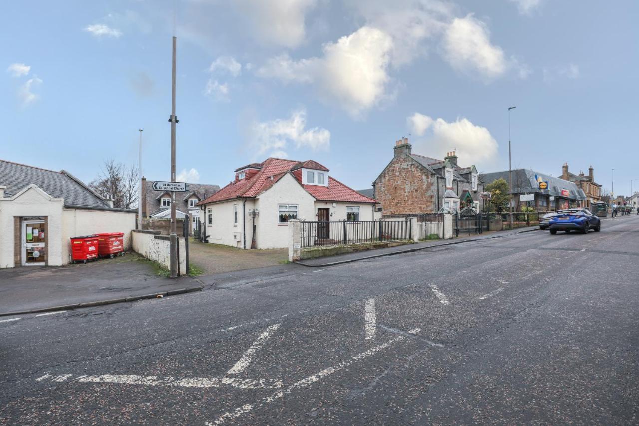Beautiful 4 Bedroom Cottage - Ideal Location - Free Parking Edinburgh Exterior photo
