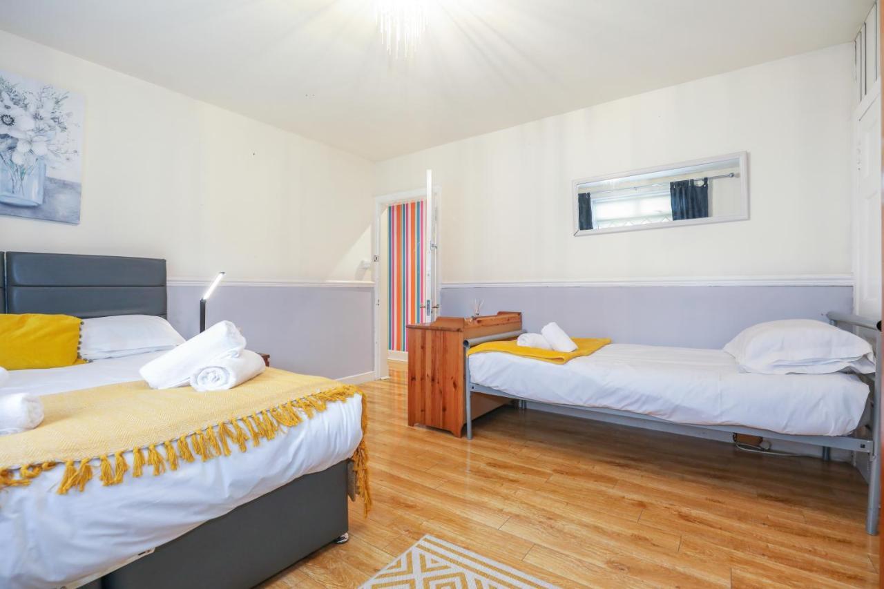 Beautiful 4 Bedroom Cottage - Ideal Location - Free Parking Edinburgh Exterior photo