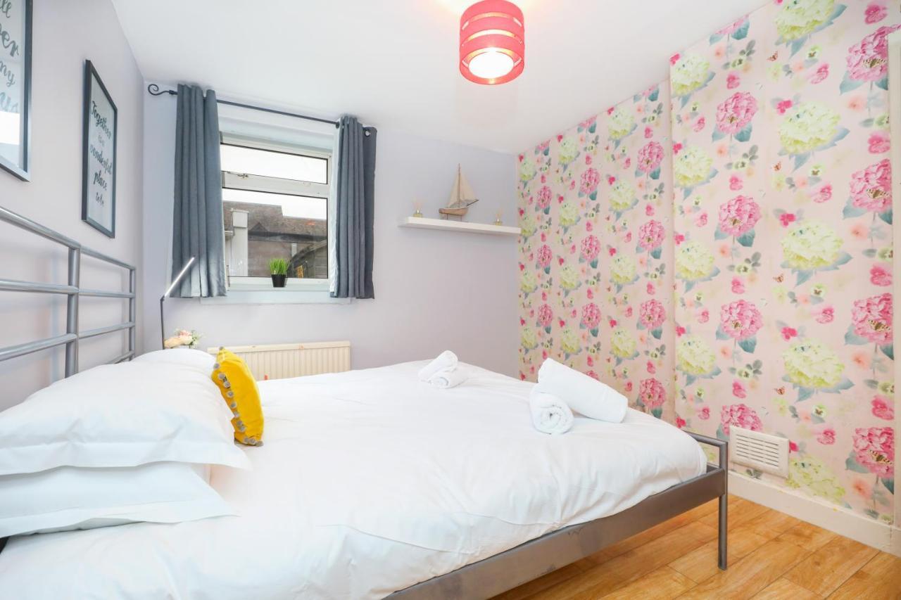 Beautiful 4 Bedroom Cottage - Ideal Location - Free Parking Edinburgh Exterior photo