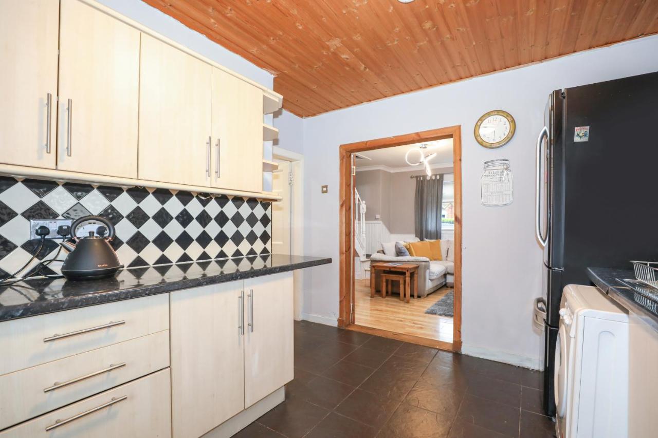 Beautiful 4 Bedroom Cottage - Ideal Location - Free Parking Edinburgh Exterior photo
