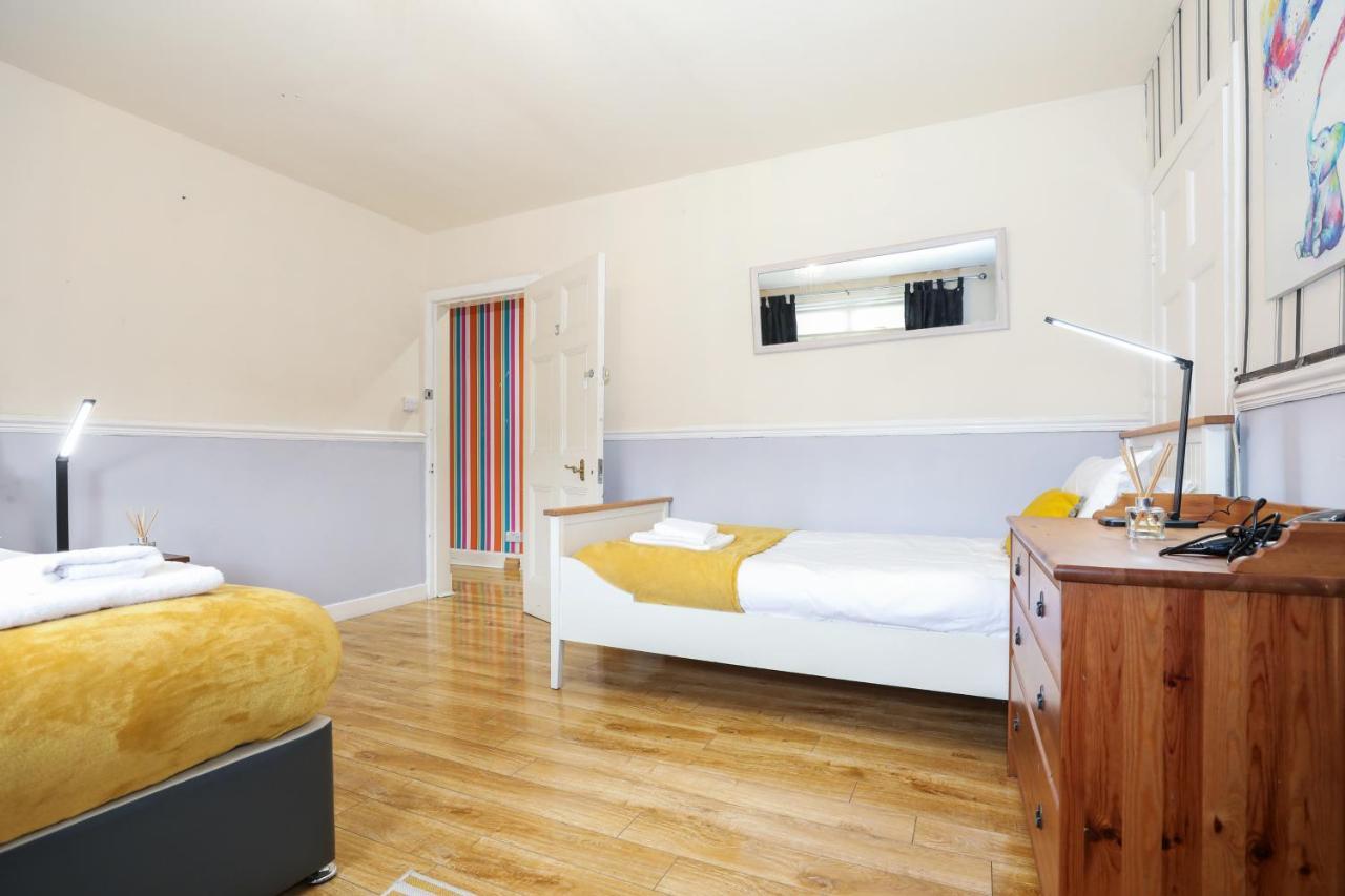 Beautiful 4 Bedroom Cottage - Ideal Location - Free Parking Edinburgh Exterior photo